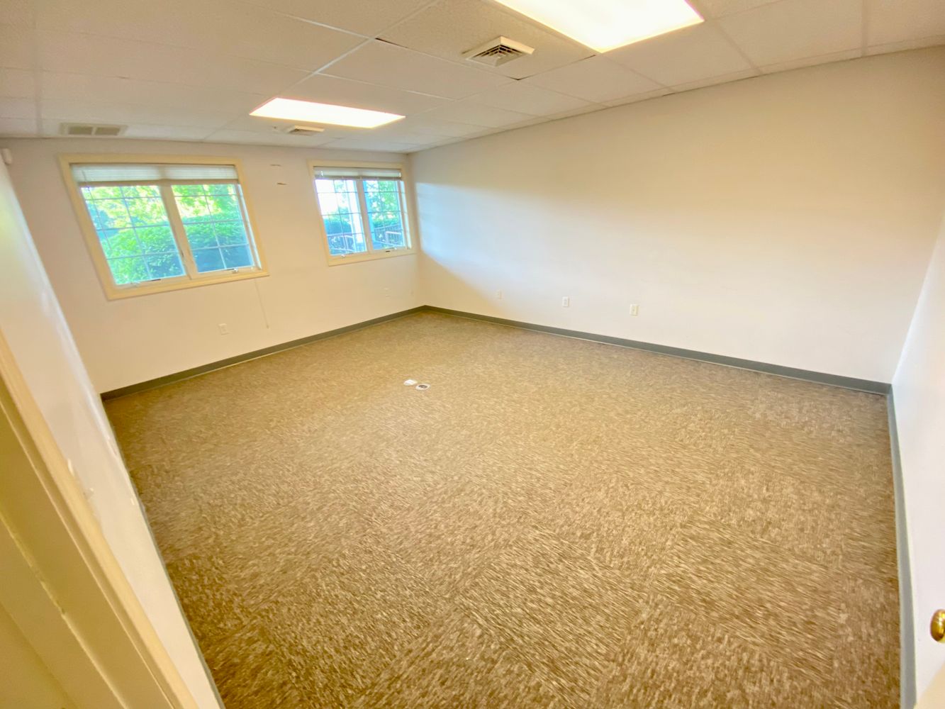 19 Bridge St, Kittery, ME 03904